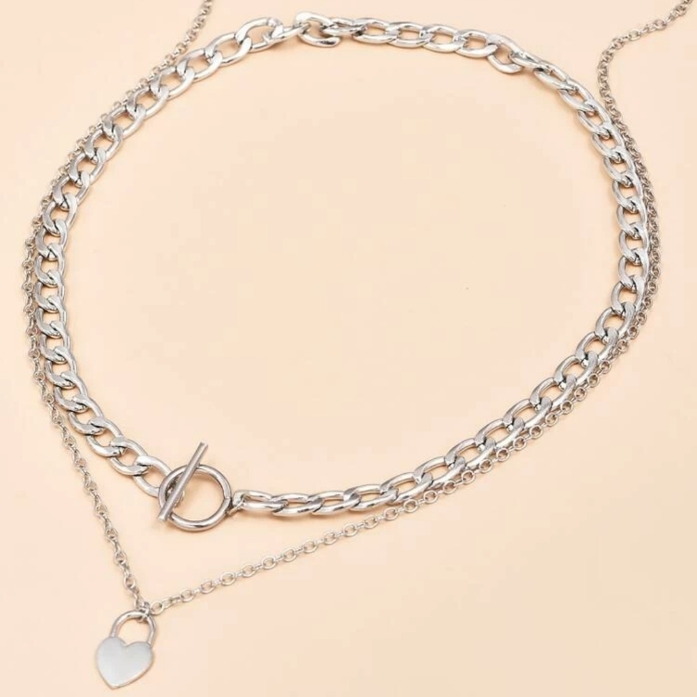 HEART CHARM LAYERING NECKLACE